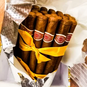 Romeo y Julieta Exhibicion No. 4 (Single Cigar)